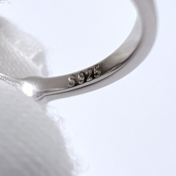 .925 Sterling Silver Vintage Inspired Cz Ring - Picture 17 of 17